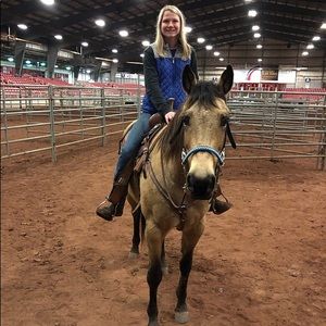 Meet your Posher, Michaela